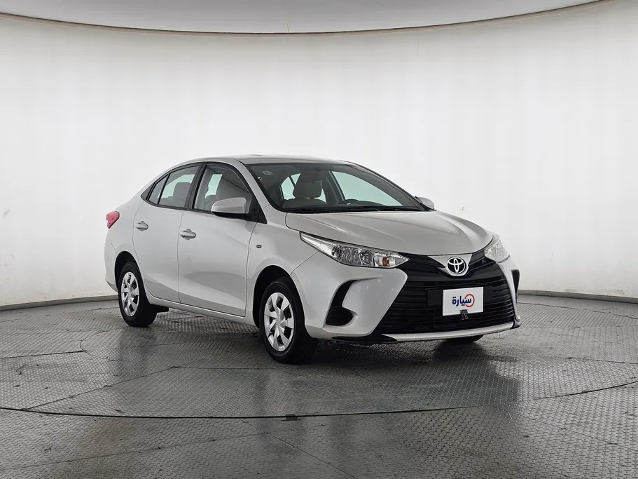 2022 Toyota Yaris  Y 