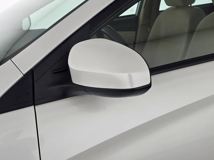 2022 Toyota Yaris  Y 