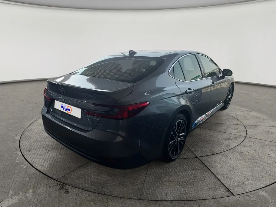 2025 Toyota Camry  LE HEV 