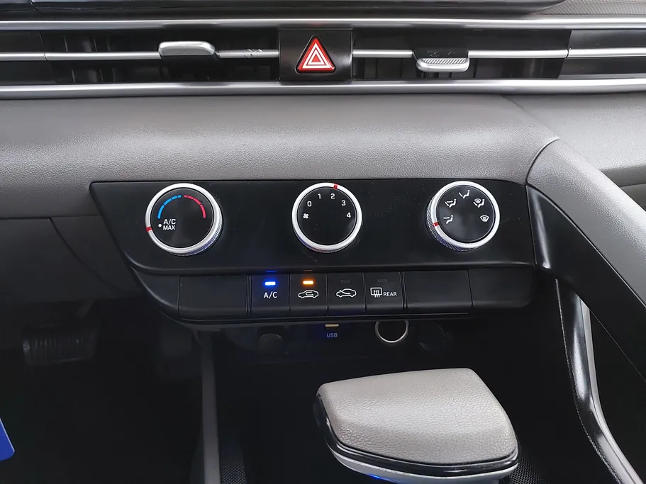 2022 Hyundai Elantra Fleet 
