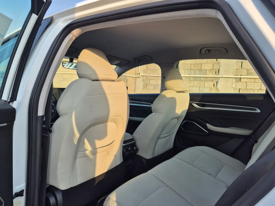 جيلي امجراند GS 2025 
