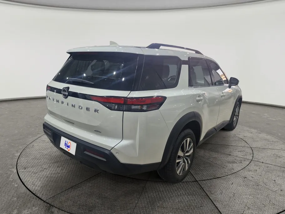 2023 Nissan Pathfinder S 
