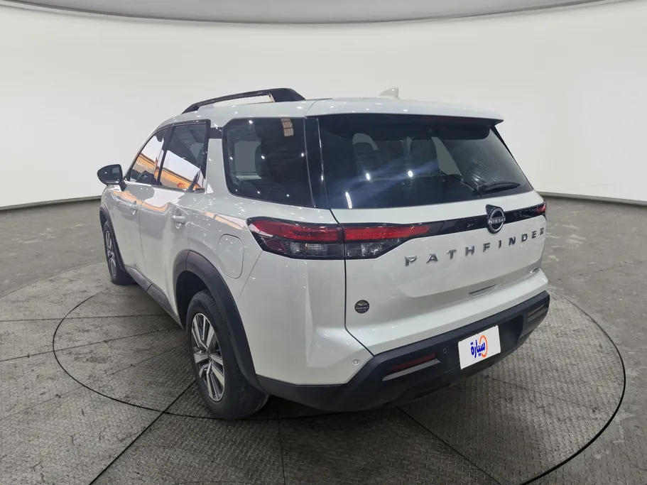 2023 Nissan Pathfinder S 