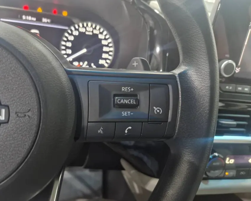 2023 Nissan Pathfinder S 