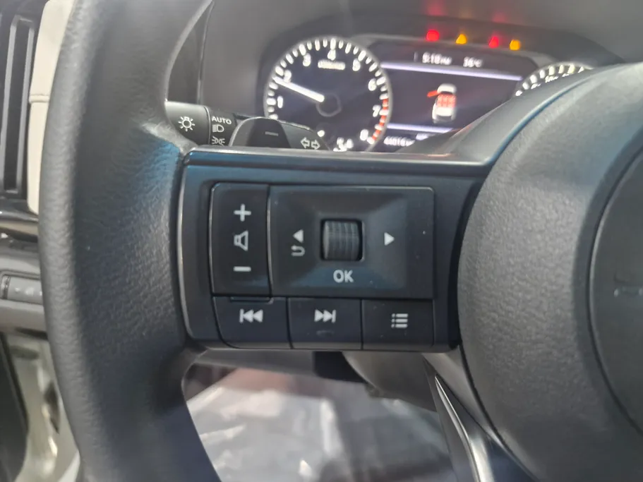 2023 Nissan Pathfinder S 