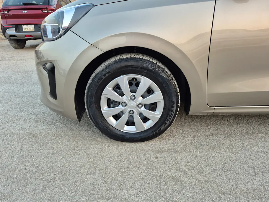 2024 Kia Pegas LX 