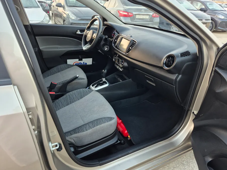 2024 Kia Pegas LX 