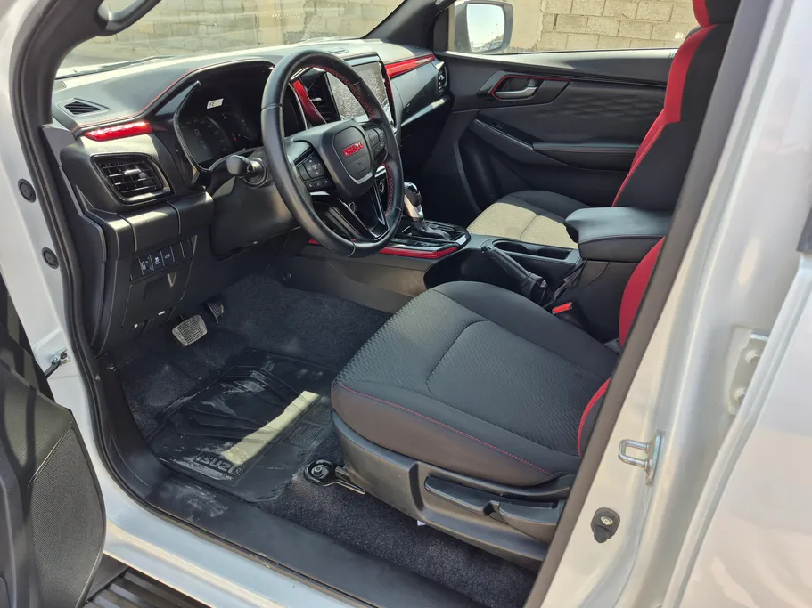 2025 Isuzu D-max GT 