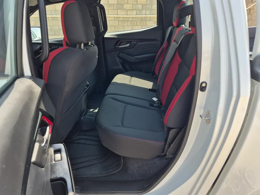 2025 Isuzu D-max GT 