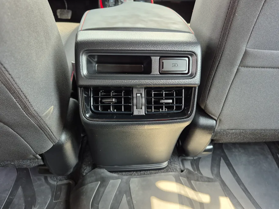 2025 Isuzu D-max GT 