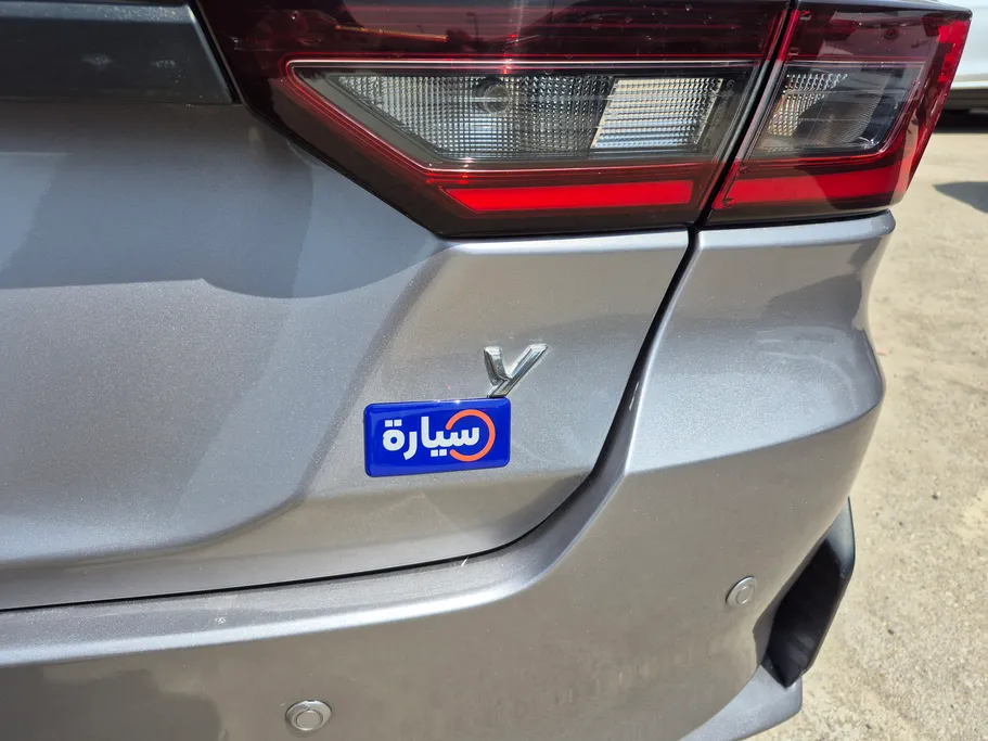 تويوتا يارس Y 2023 