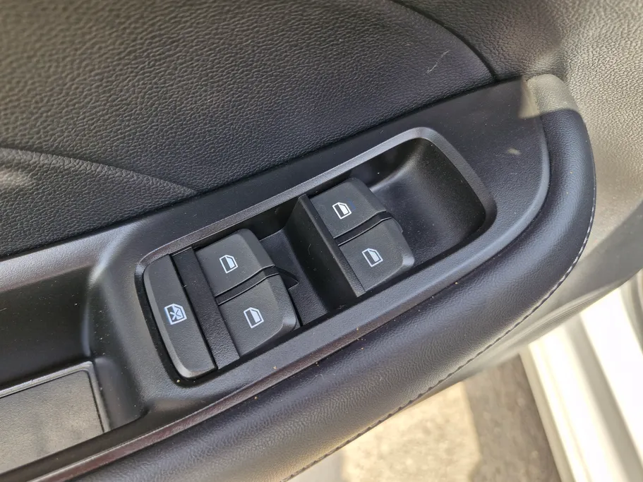 2023 MG 5 STD 