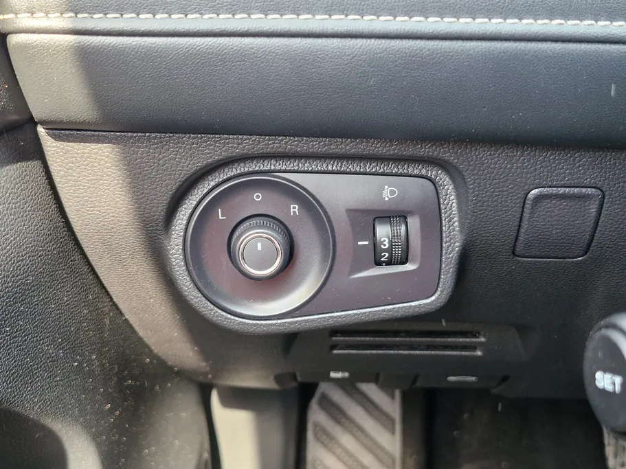 2023 MG 5 STD 