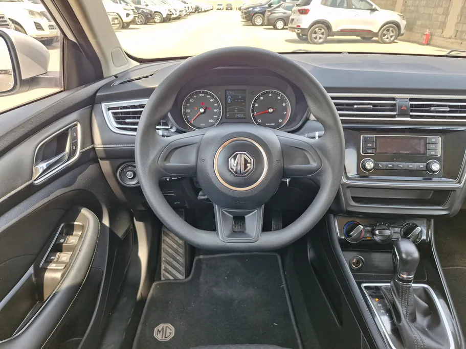2023 MG 5 STD 