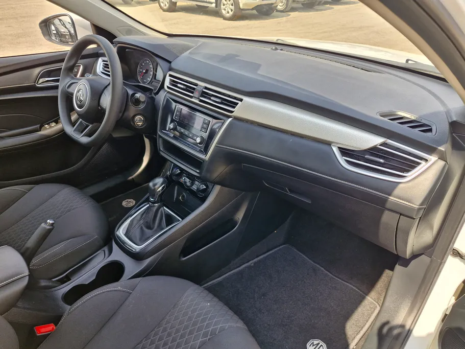 2023 MG 5 STD 
