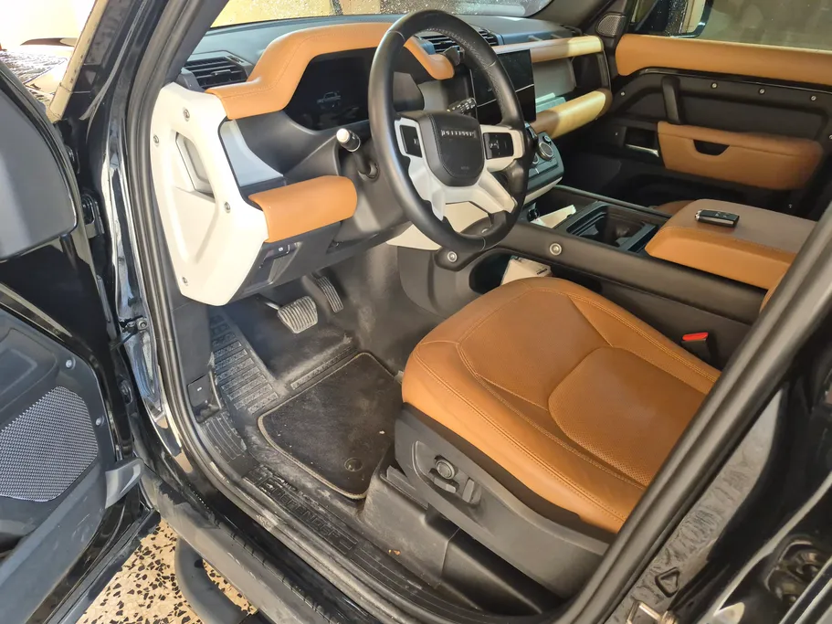 2023 Land Rover Defender P400 S  
