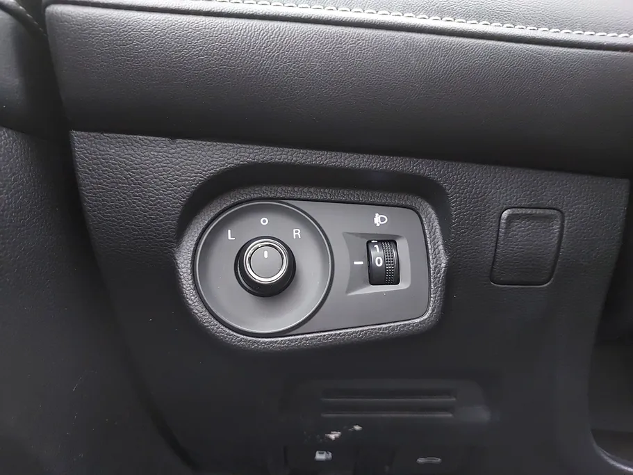 2023 MG 5 STD 