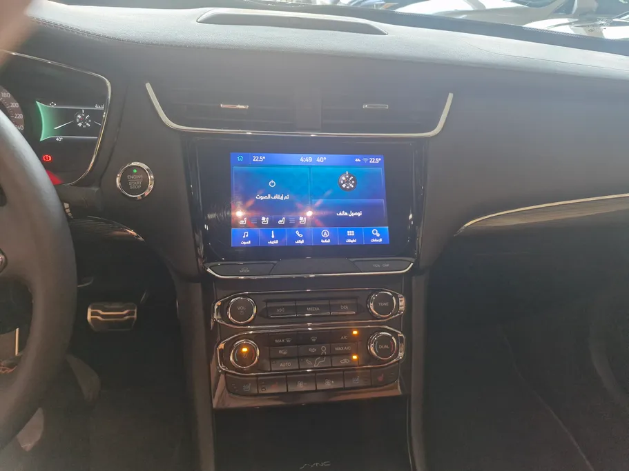 2022 Ford Taurus Titanium 