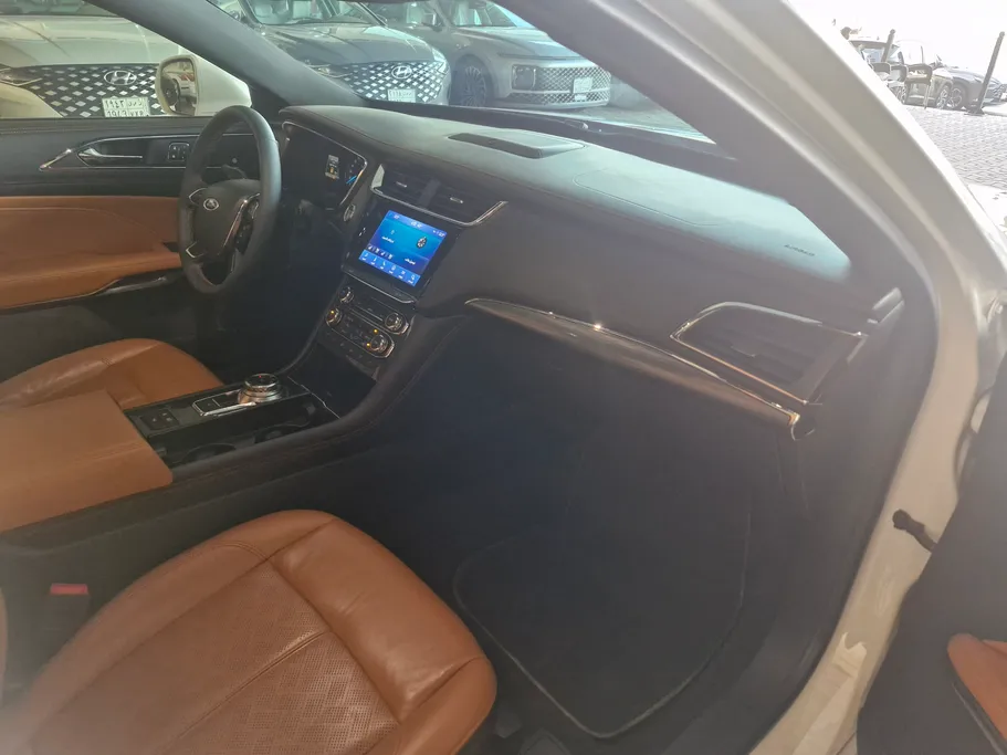 2022 Ford Taurus Titanium 