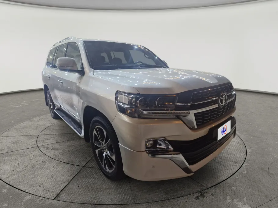 2021 Toyota Land Cruiser Grand Touring 