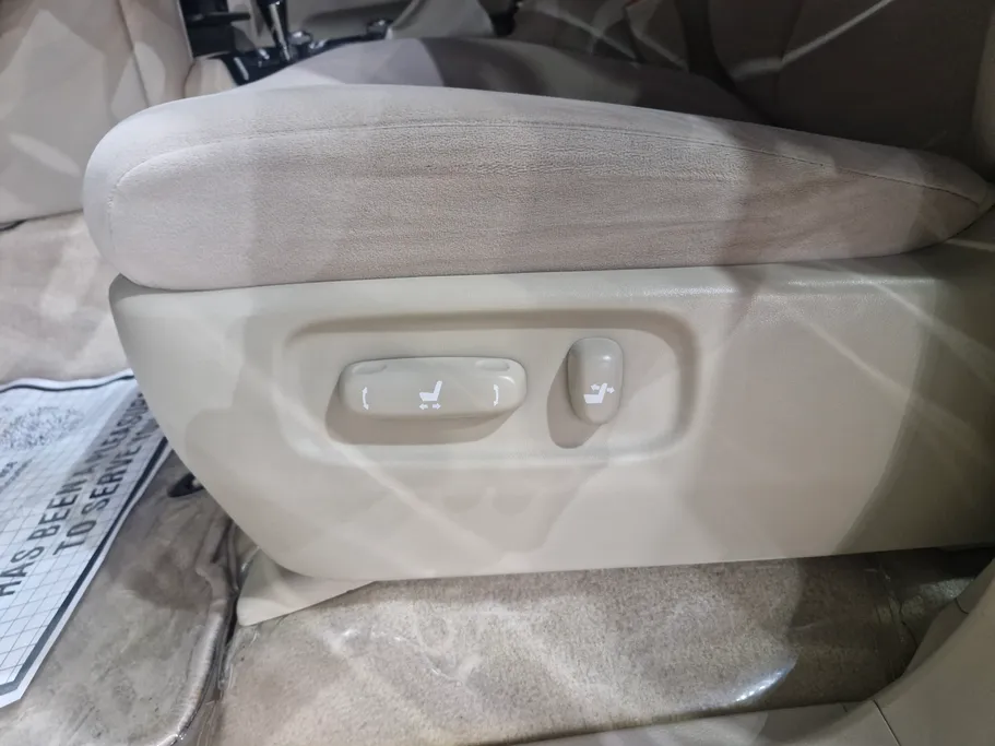 2021 Toyota Land Cruiser Grand Touring 