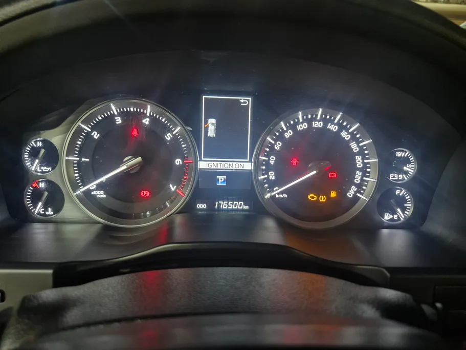 2021 Toyota Land Cruiser Grand Touring 