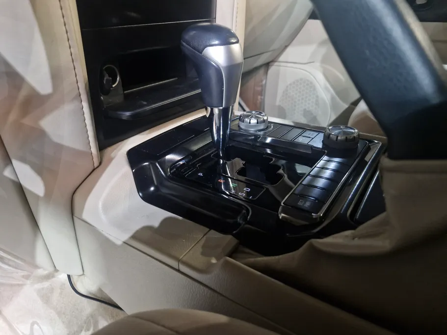 2021 Toyota Land Cruiser Grand Touring 