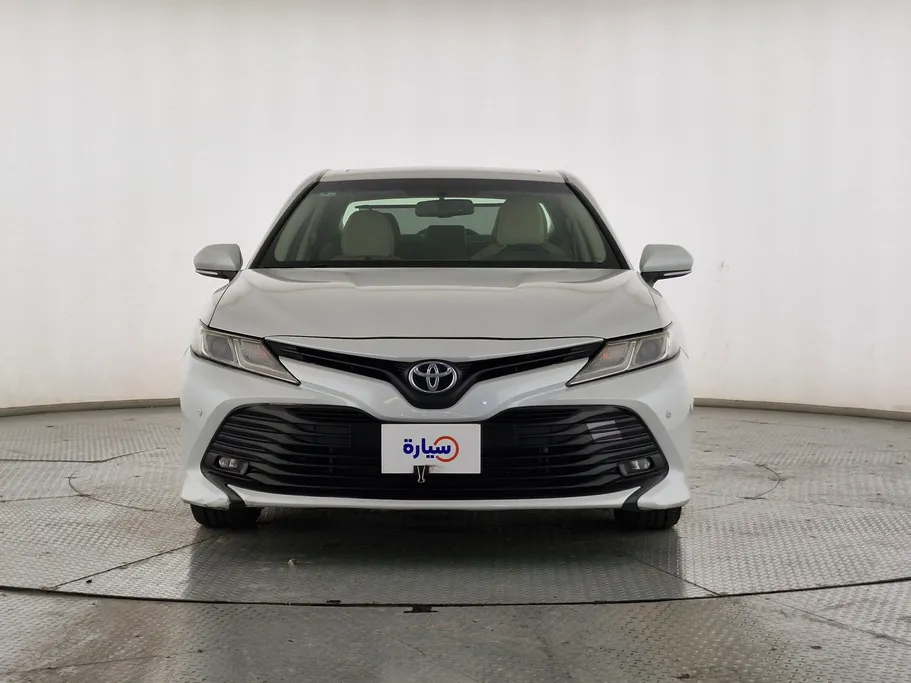 2019 Toyota Camry  GLE 
