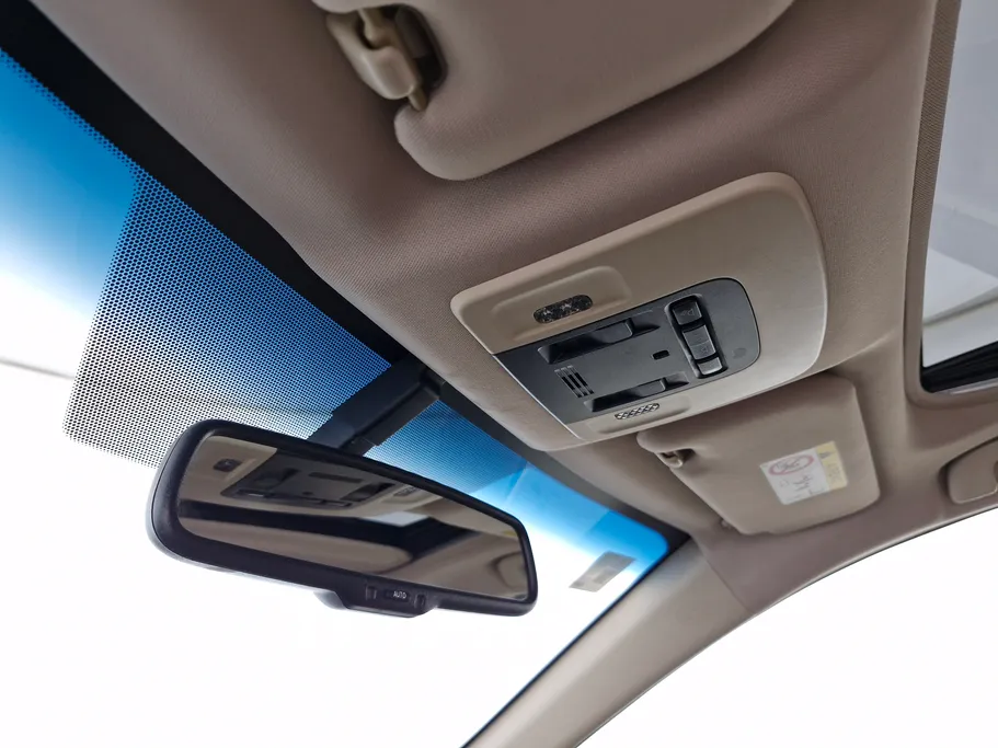 2019 Toyota Camry  GLE 