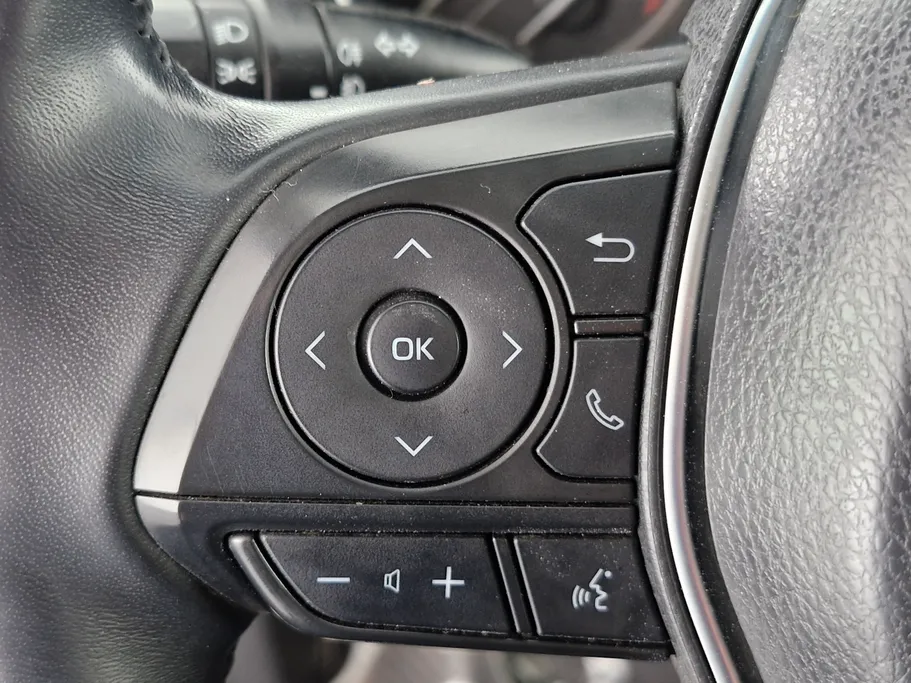 2019 Toyota Camry  GLE 