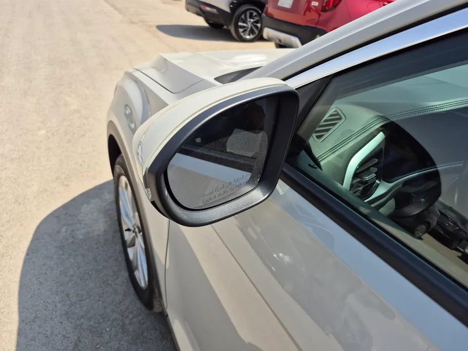 2024 Volkswagen T Roc Life 