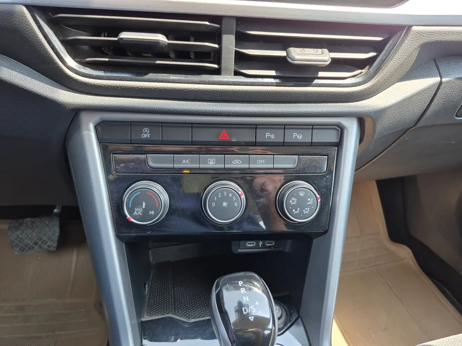 2024 Volkswagen T Roc Life 