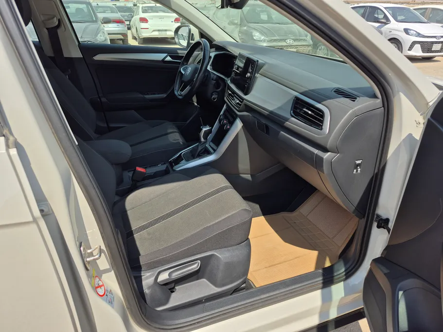 2024 Volkswagen T Roc Life 
