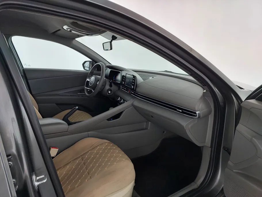 2025 Hyundai Elantra Fleet 