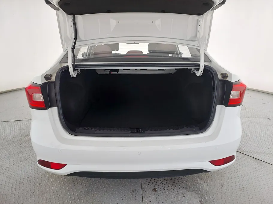 2022 MG 5 COM 