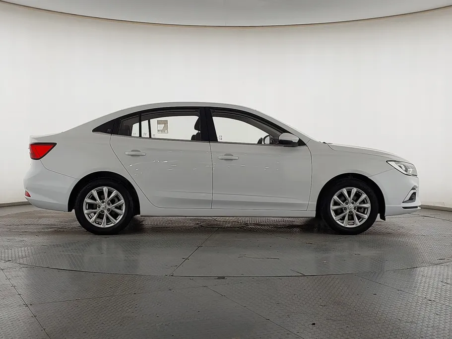 2022 MG 5 COM 