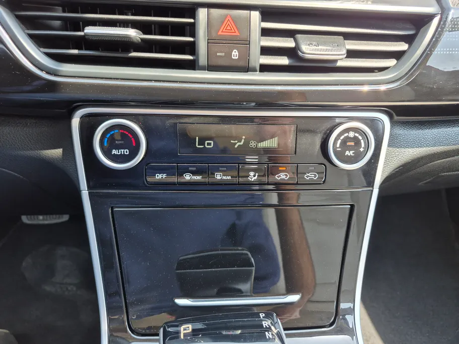 2024 Kia Seltos LX 
