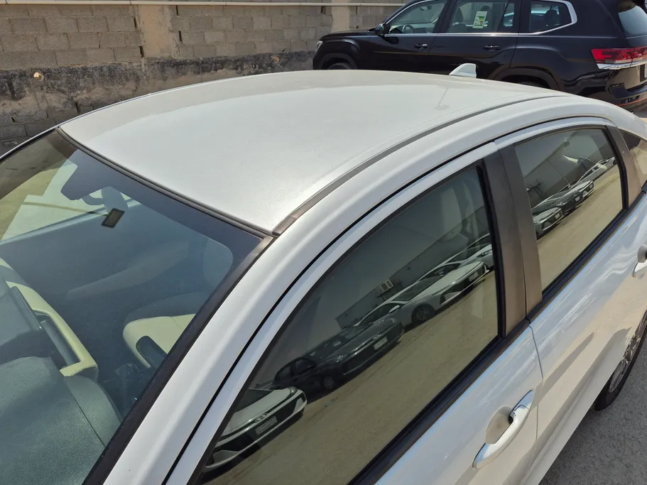 2023 Toyota Yaris  Y 