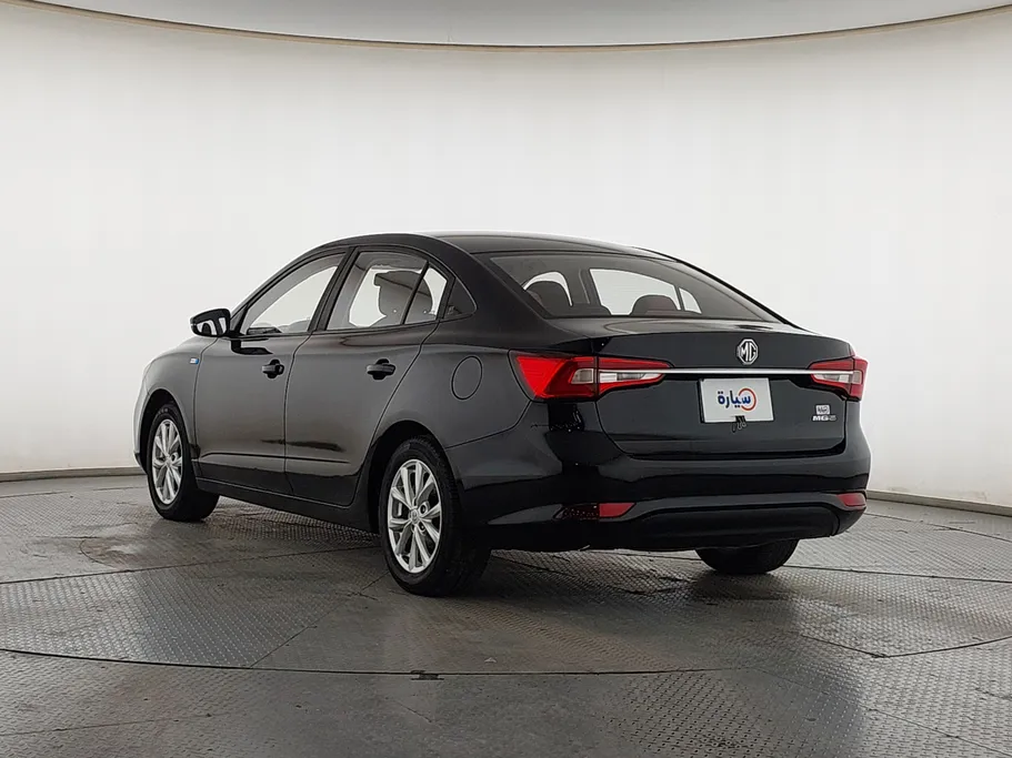 2022 MG 5 STD 