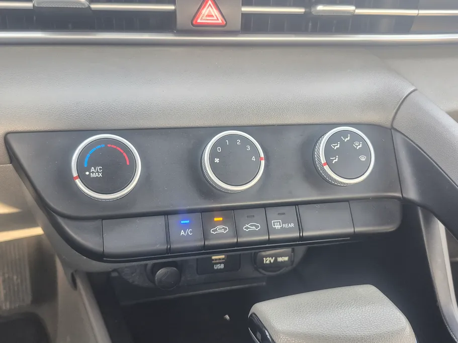 2023 Hyundai Elantra Fleet 
