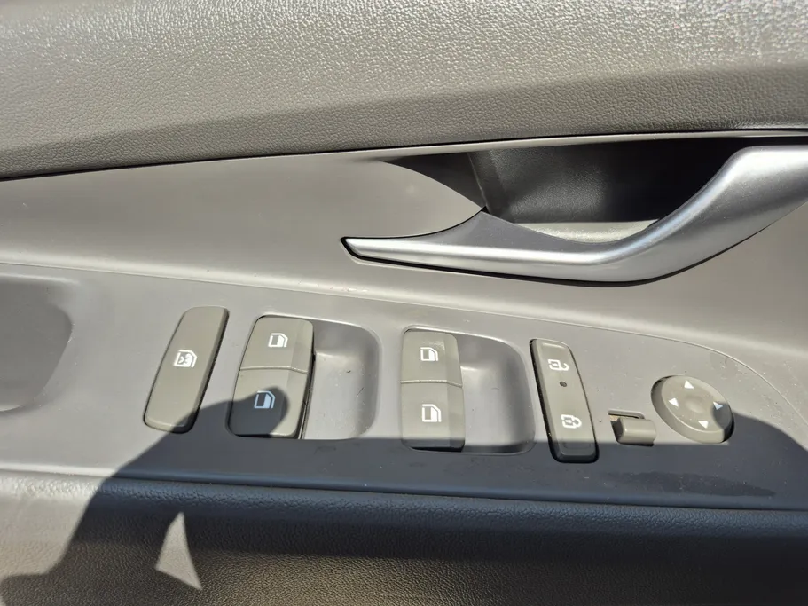 2024 Hyundai Elantra Fleet 