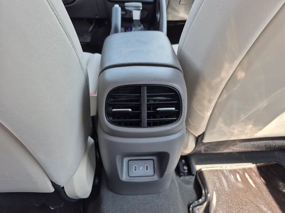 2024 Hyundai Elantra Fleet 
