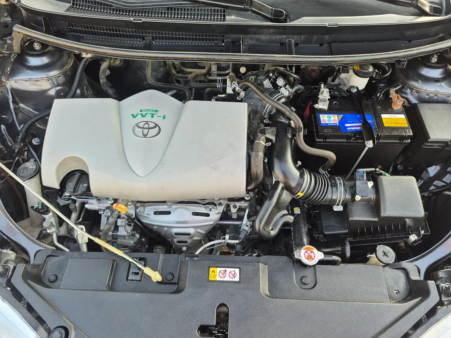 2022 Toyota Yaris  Y 