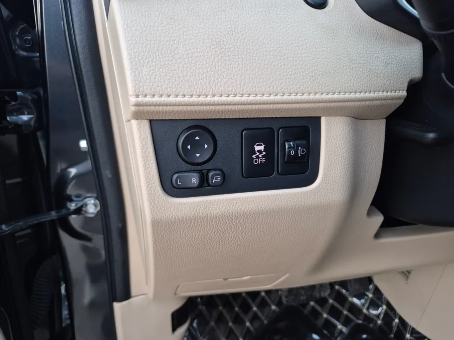 2025 Mitsubishi XPANDER HL 