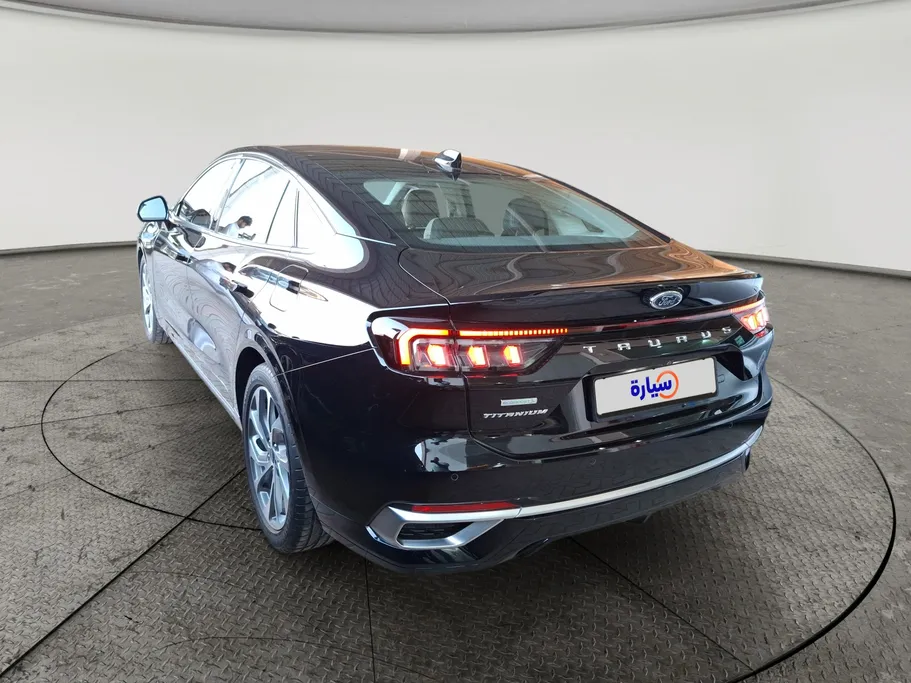 2023 Ford Taurus Titanium 