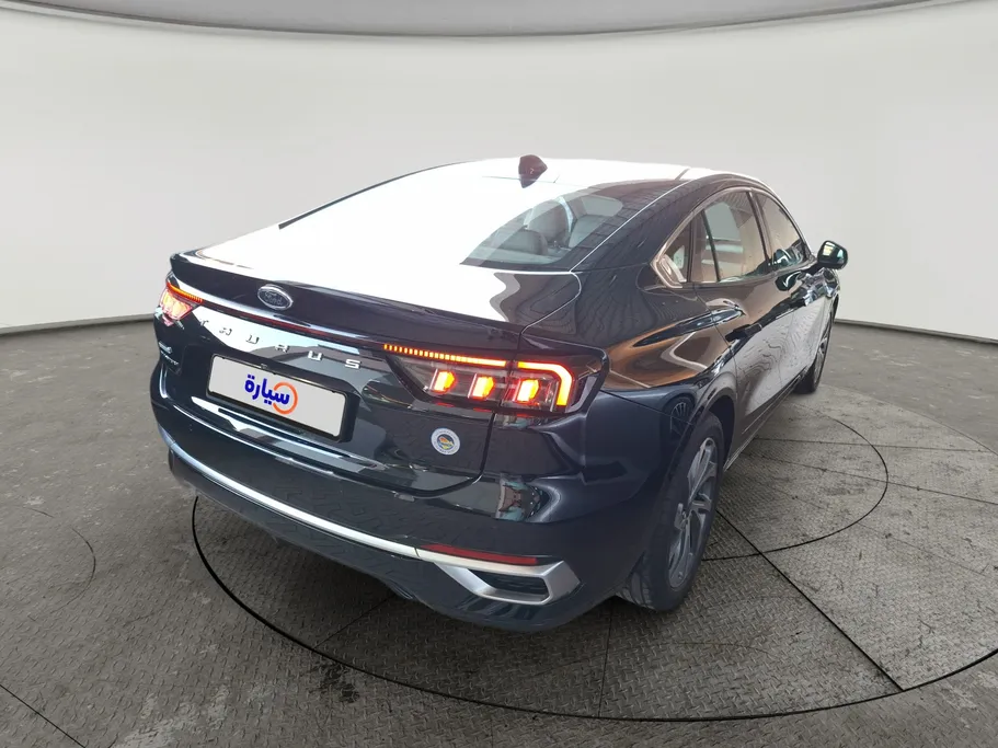 2023 Ford Taurus Titanium 