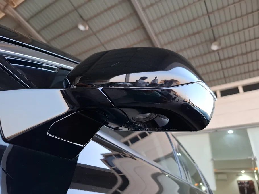 2023 Ford Taurus Titanium 