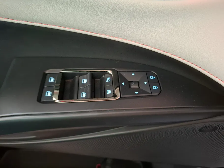 2023 Ford Taurus Titanium 