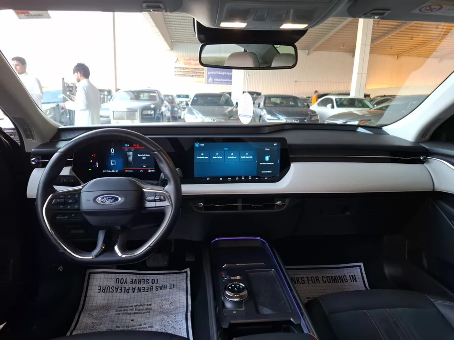 2023 Ford Taurus Titanium 