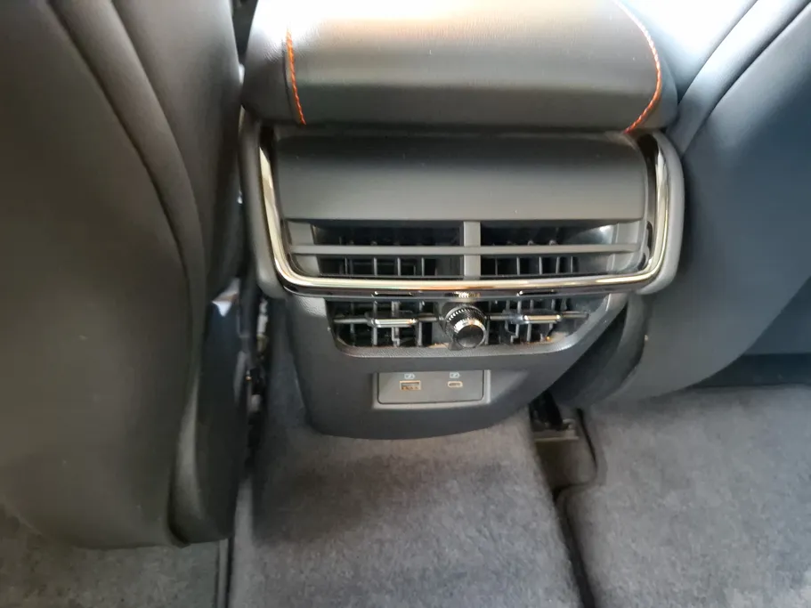 2023 Ford Taurus Titanium 